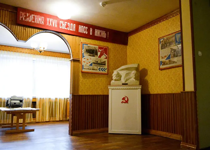 Hotel Pyramiden Hotel *