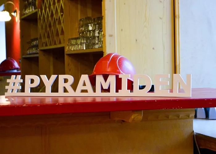 Hotel Pyramiden *